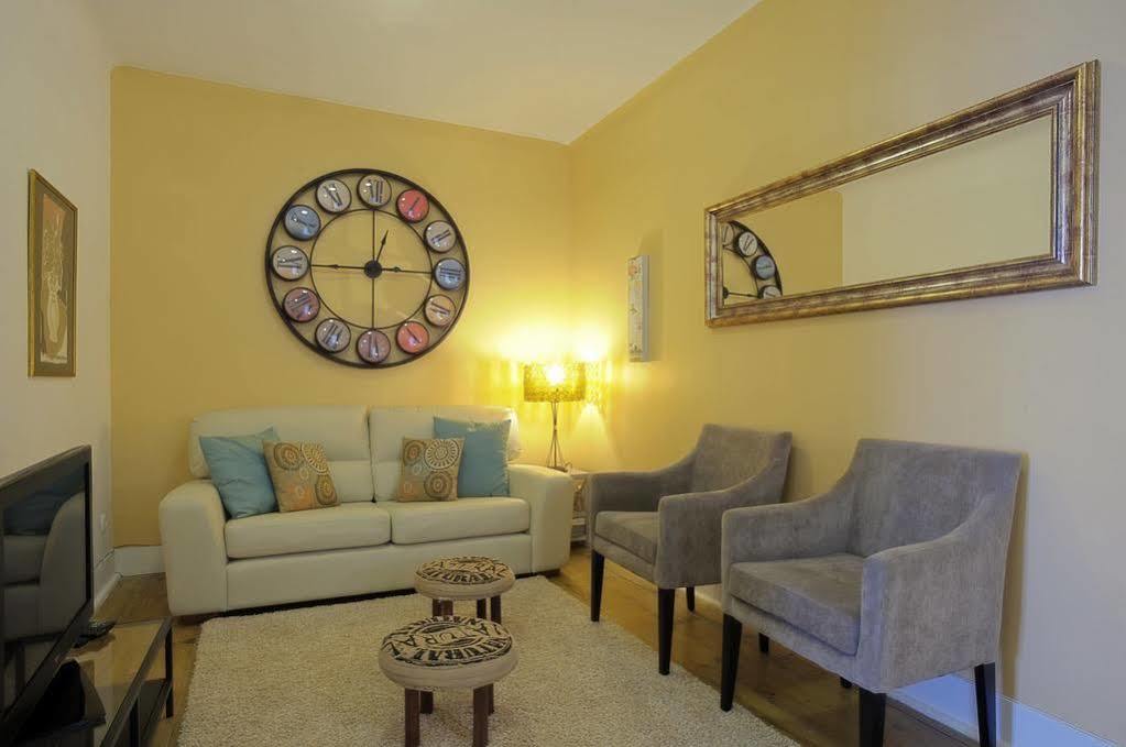 Localtraveling Cathedral & Castle - Family Apartments Lisboa Extérieur photo